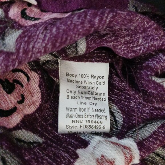 NEW Monday Fun Purple Floral Split Neck High-low Blouse Size S - Picture 7 of 9